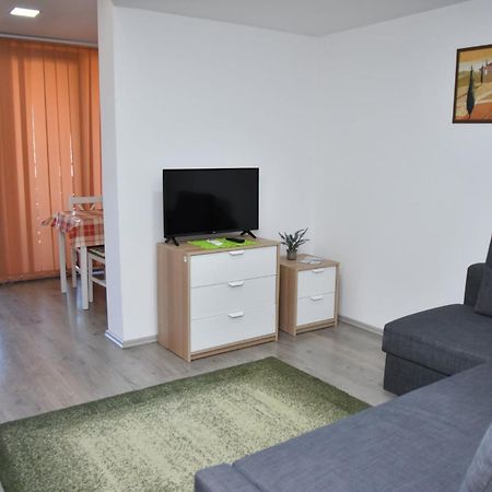 Föveny Apartmanok Balatonfůzfő Exteriör bild