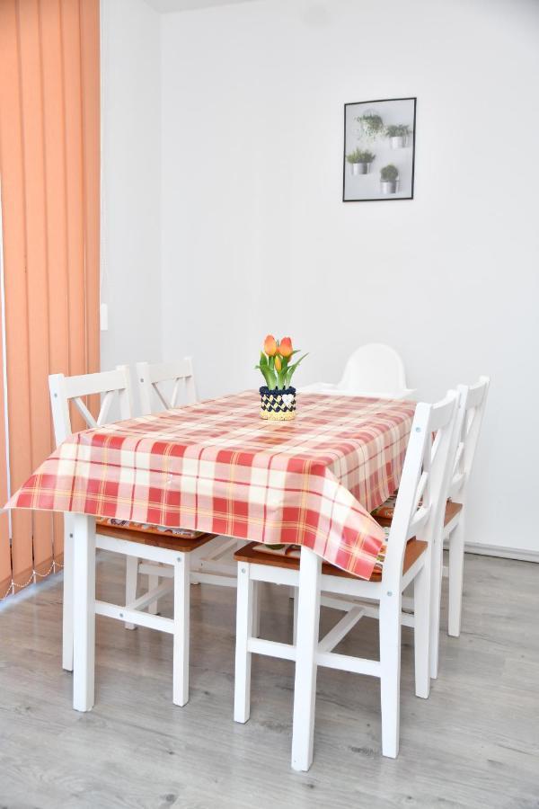 Föveny Apartmanok Balatonfůzfő Exteriör bild