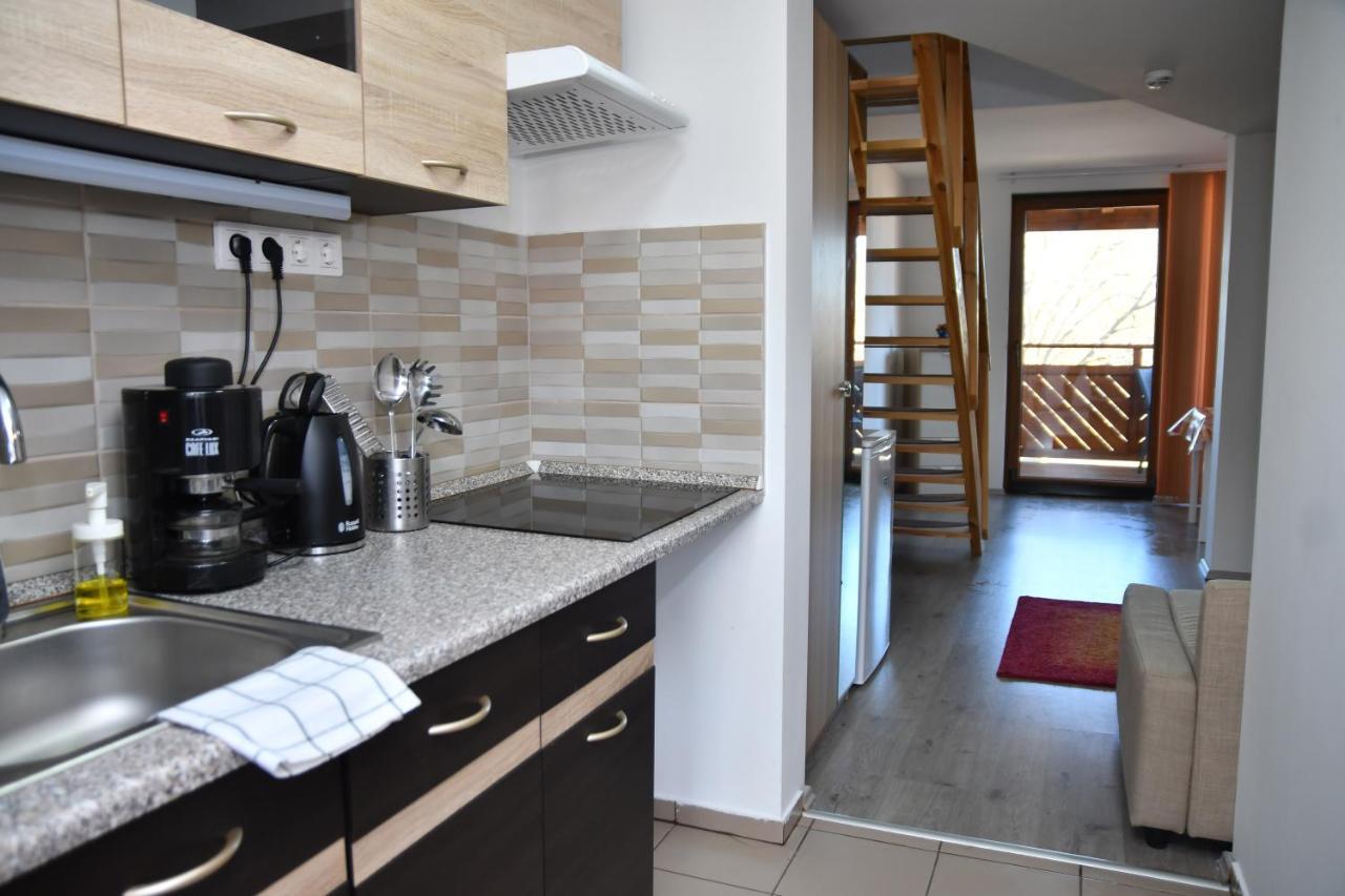 Föveny Apartmanok Balatonfůzfő Exteriör bild