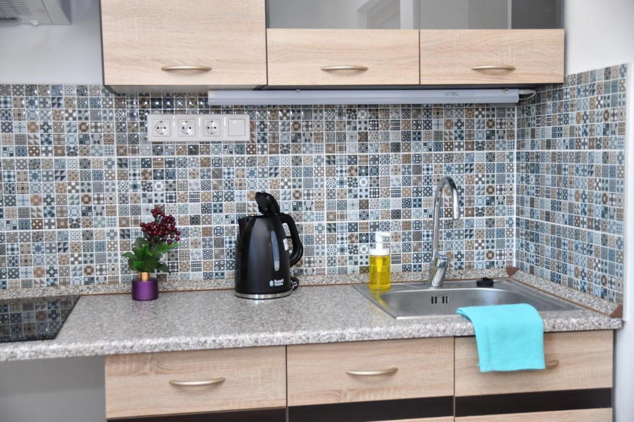 Föveny Apartmanok Balatonfůzfő Exteriör bild