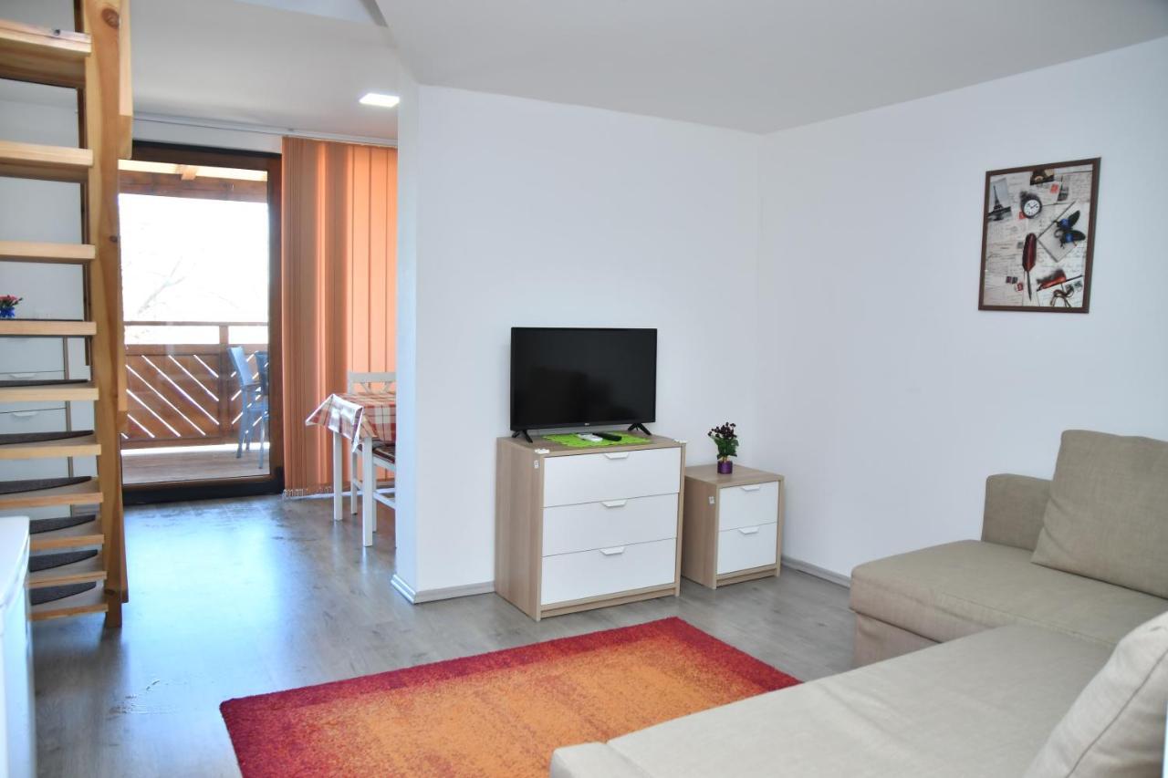 Föveny Apartmanok Balatonfůzfő Exteriör bild
