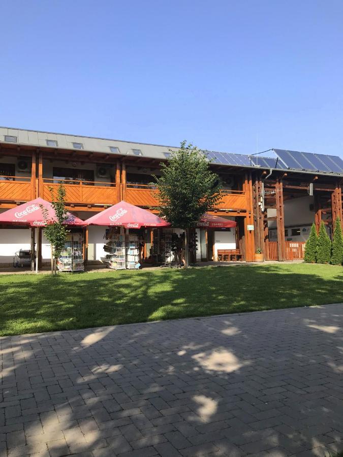 Föveny Apartmanok Balatonfůzfő Exteriör bild